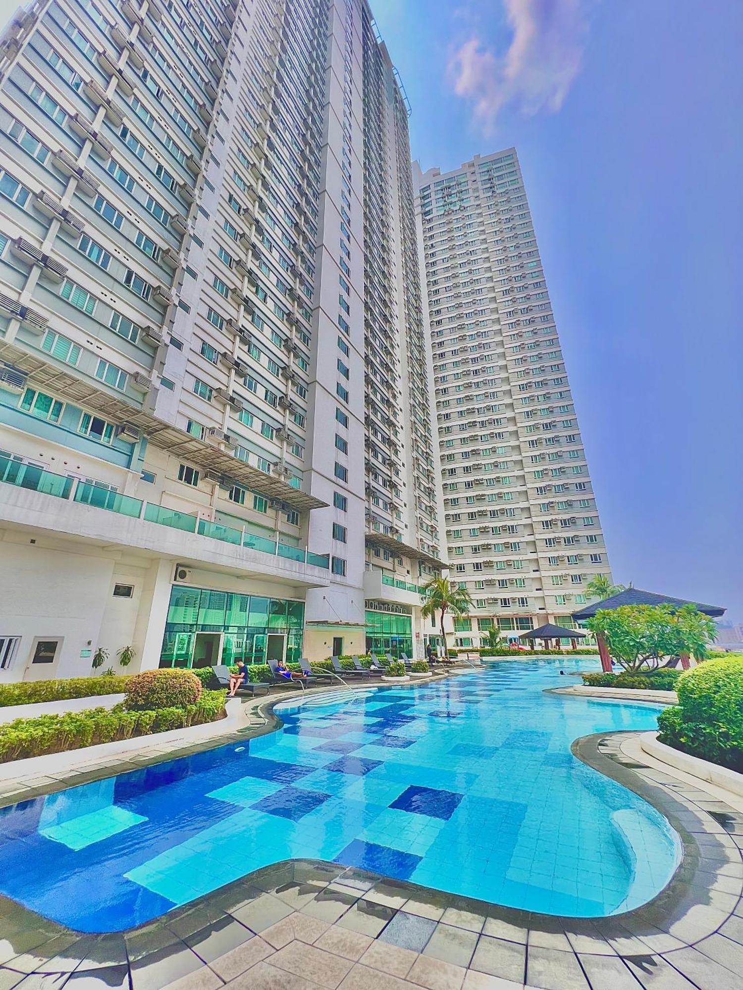 Makati Apartment *